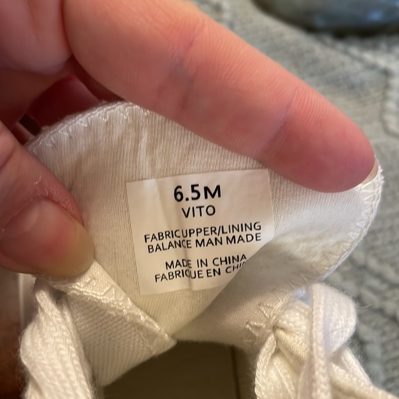 Brand new never worn Cushionaire shoes - Picture 4 of 6